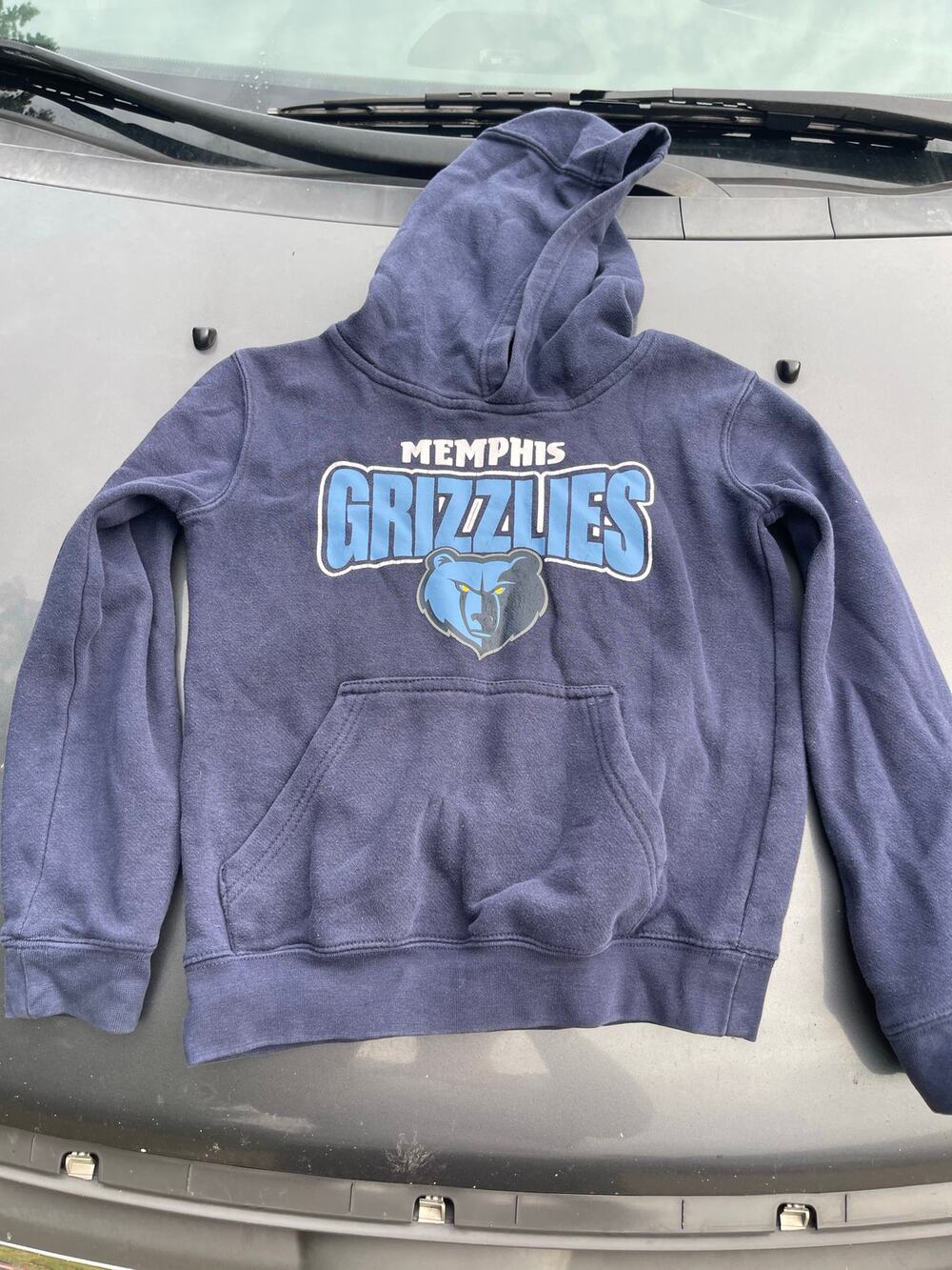 Kids small NBA Memphis Grizzlies hoodie